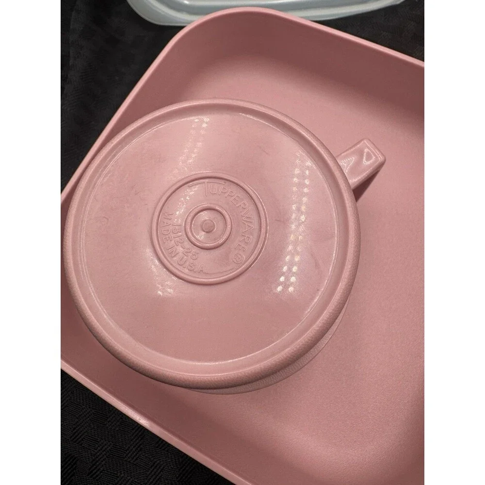 Tupperware Meal Mate Mauve Divided Plate w/Lid 1837-4 + Coffee Cup 1312-28 VTG